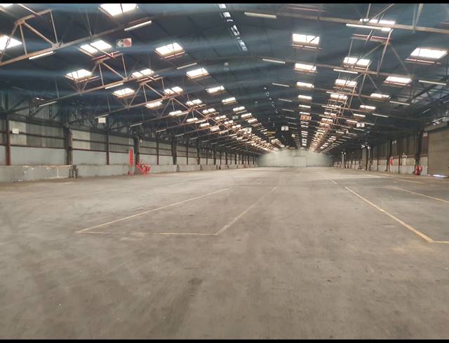 7,396M² WAREHOUSE TO LET IN ISANDO